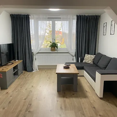 Appartamento černý Tulipán - 5 Plzeň