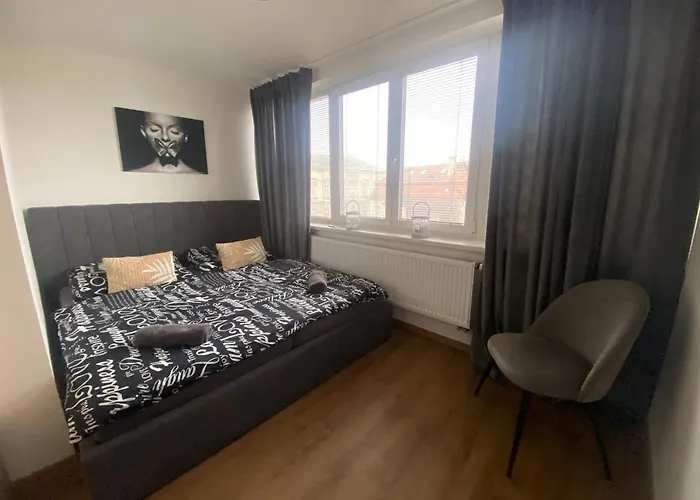 černý Tulipán - 5 Apartamento Plzeň